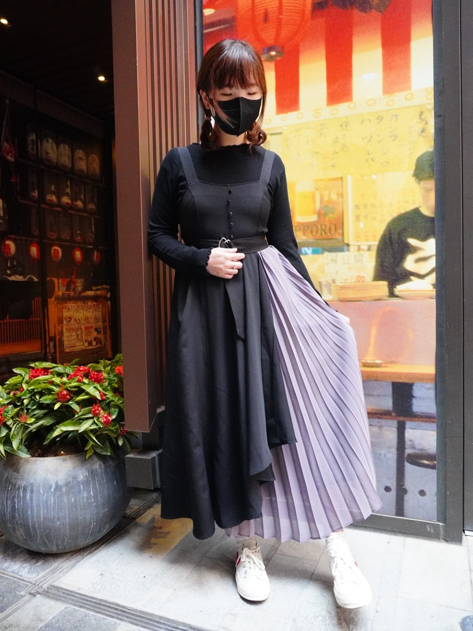日本直送[現貨 拼接側百褶吊帶裙黑x紫灰色 –