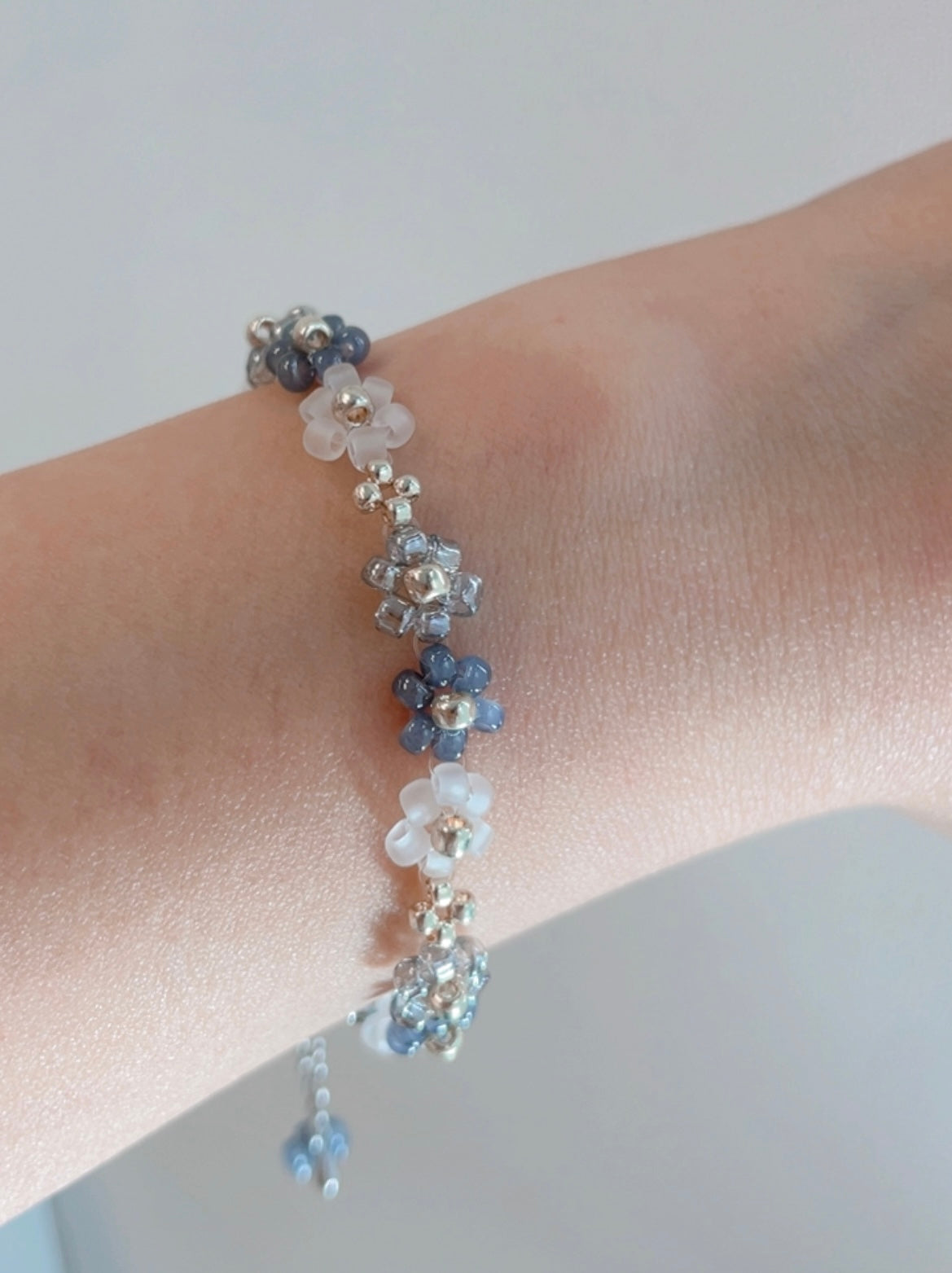 Made in Korea [現貨 /預購]✿ KR Floral Bracelet ◍ Steel Blue