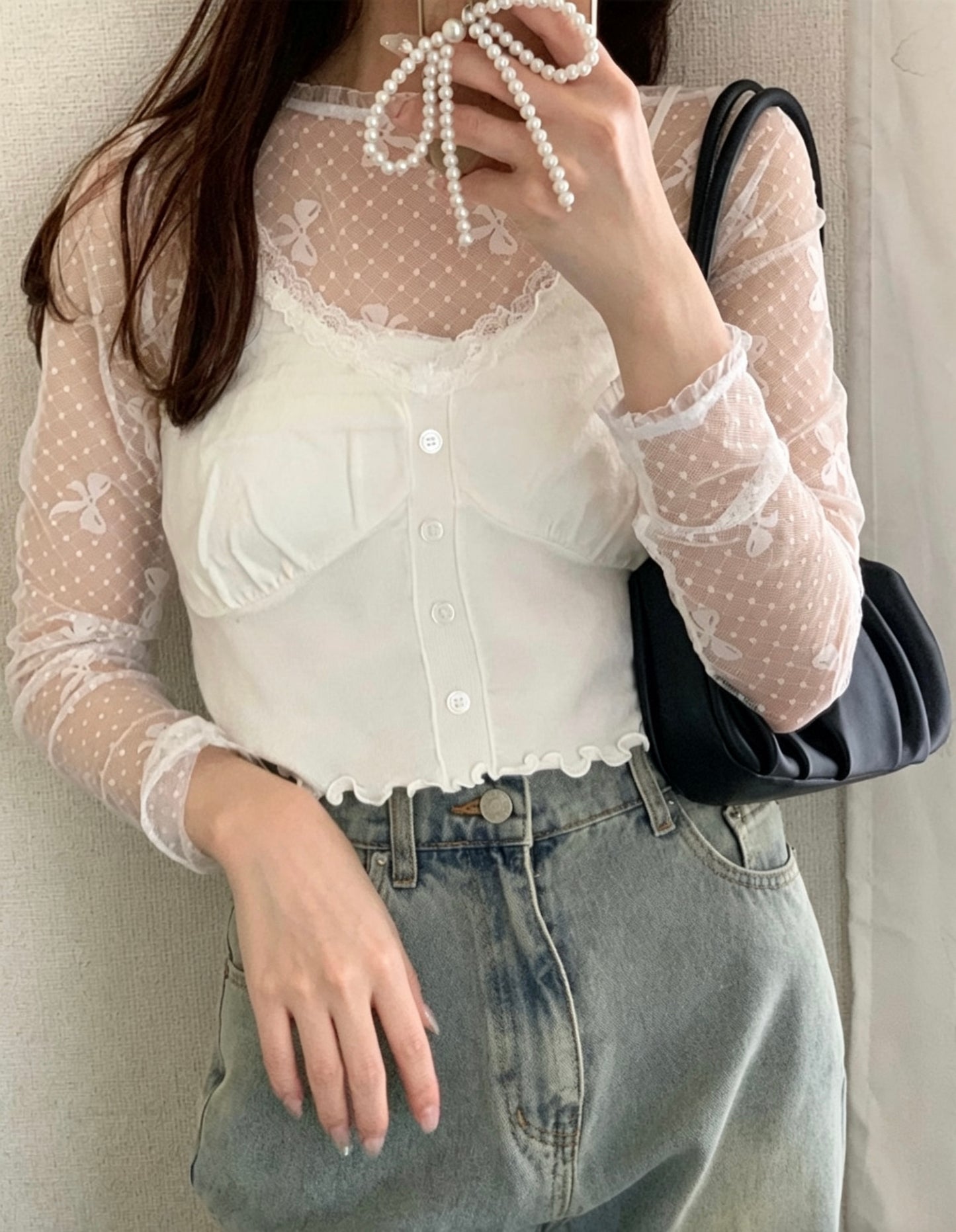 日本直送 [預購] 一套2件setup ⇉ 蝴蝶౨ৎ蕾絲上衣➕針織背心 ◍ 2色入