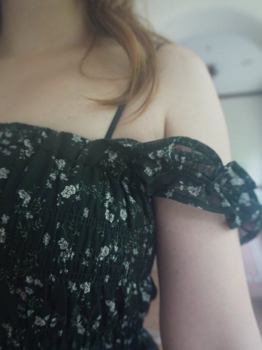 日本直送 [預購] 輕盈雪紡·碎花吊帶裙 (黑 ブラック)