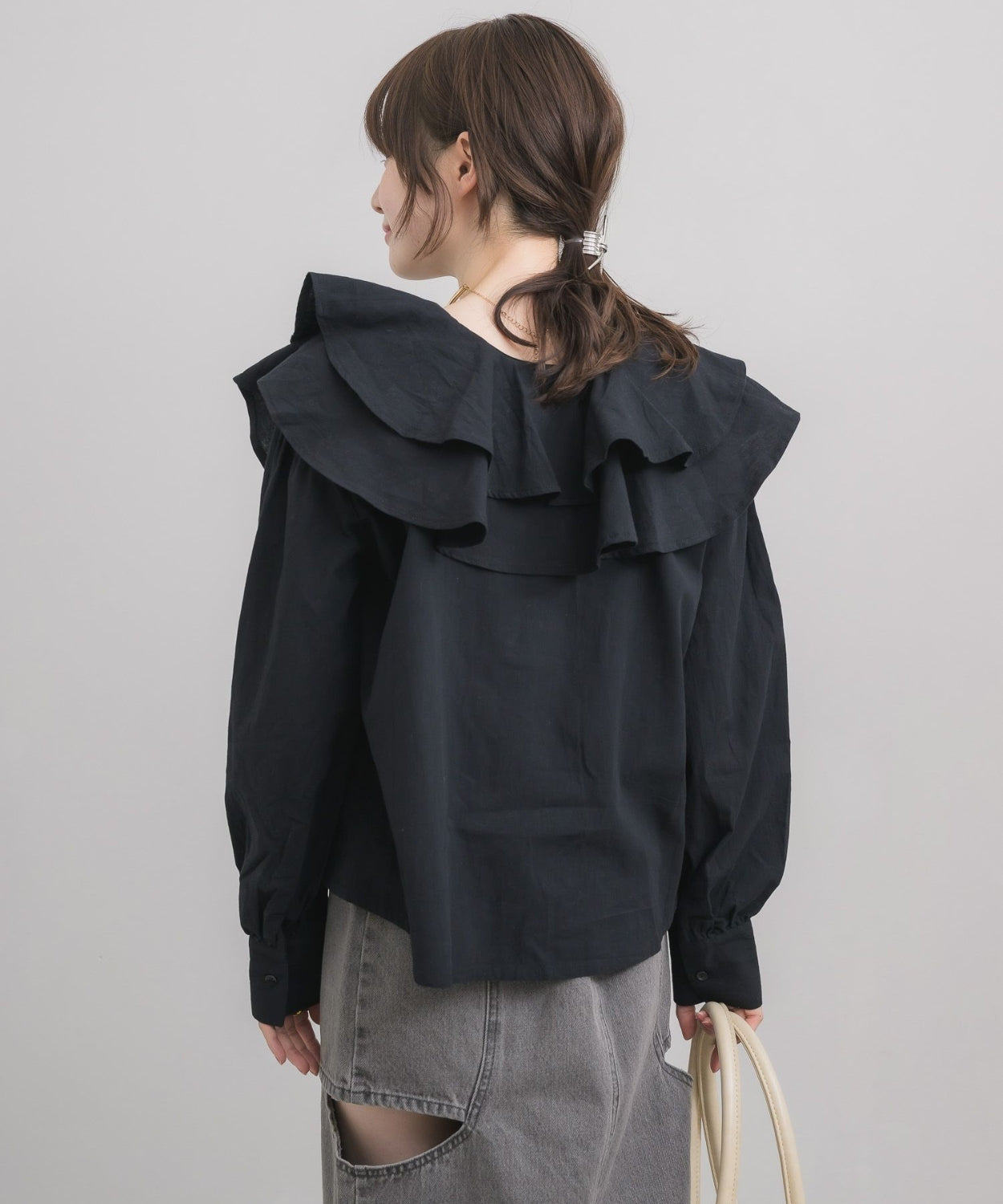 日本直送 [預購] 層次Ruffle領口౨ৎ棉料上衣 ◍ 3色入