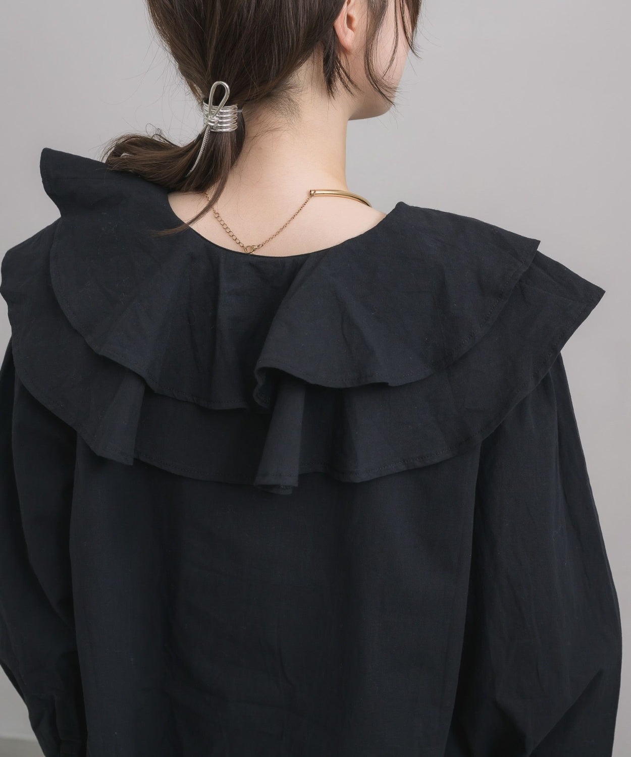 日本直送 [預購] 層次Ruffle領口౨ৎ棉料上衣 ◍ 3色入