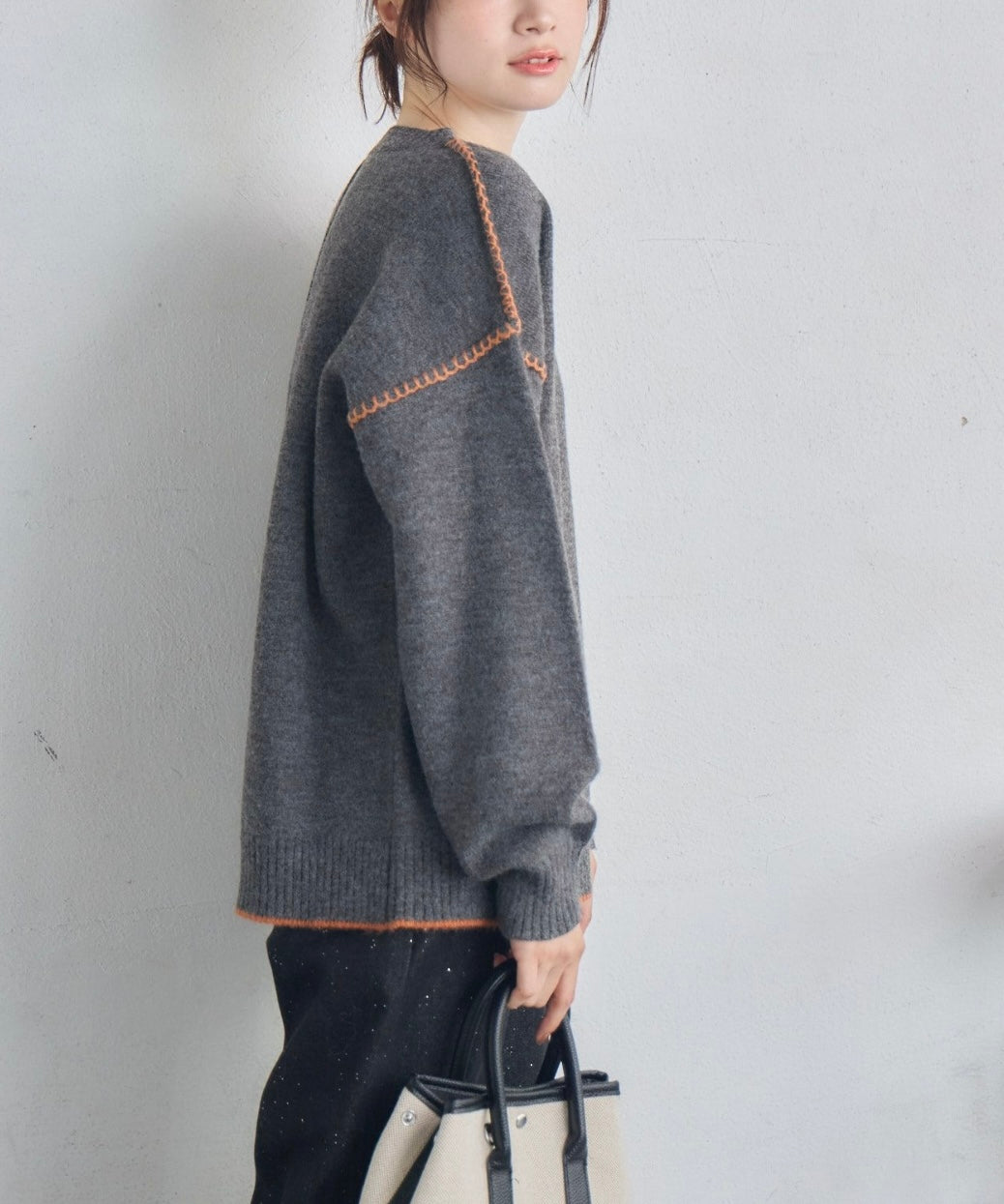 日本直送 [預購] 拼色刺繡🧶針織毛衣 (灰 チャコールグレー)