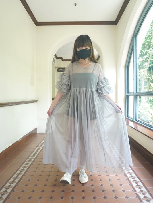 日本直送 [預購] 柔軟親膚100度 ꒰◍ᐡᐤᐡ◍꒱ 皺褶袖邊．薄紗紗連身裙 (灰色)